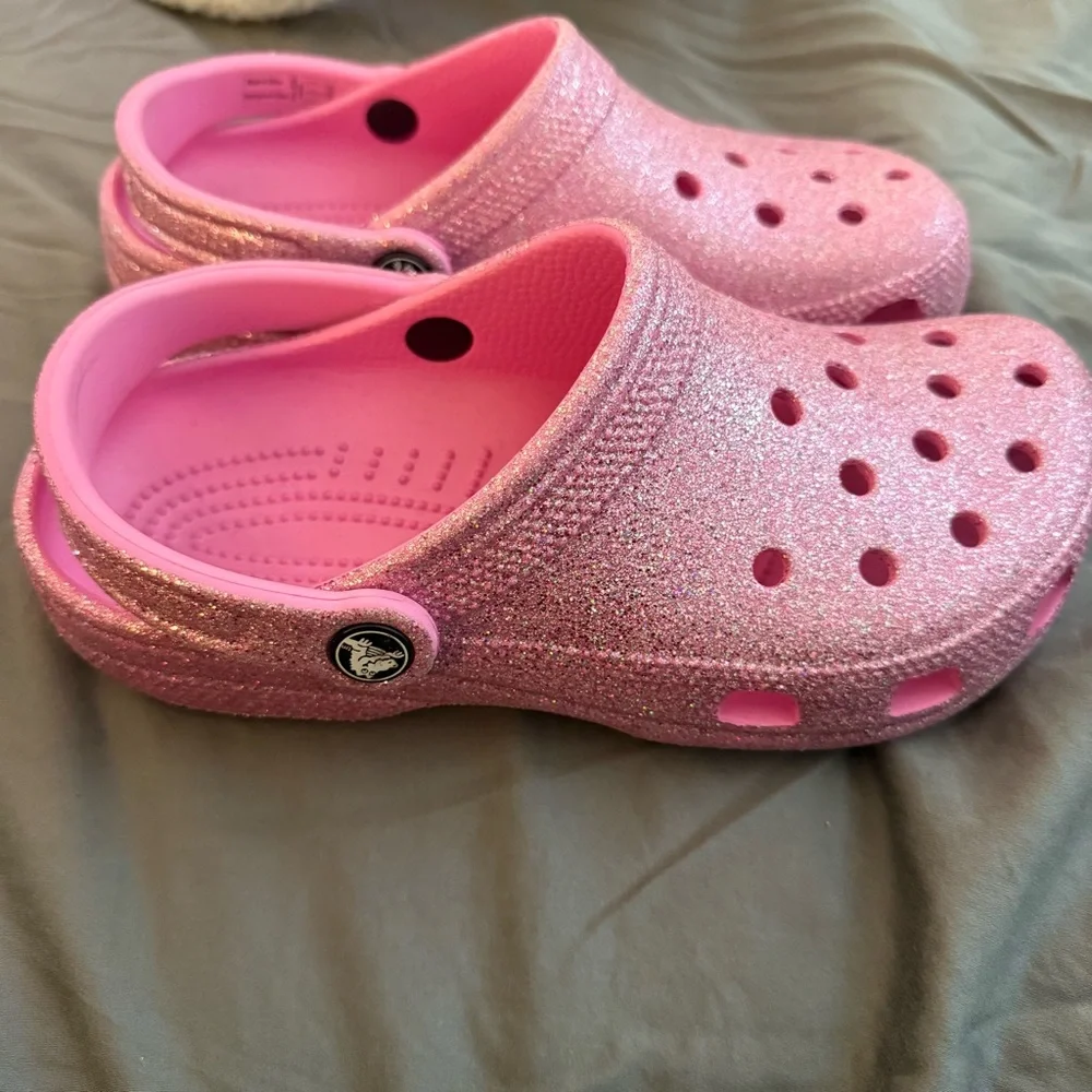 Pink Crocs - Picture 3 of 4